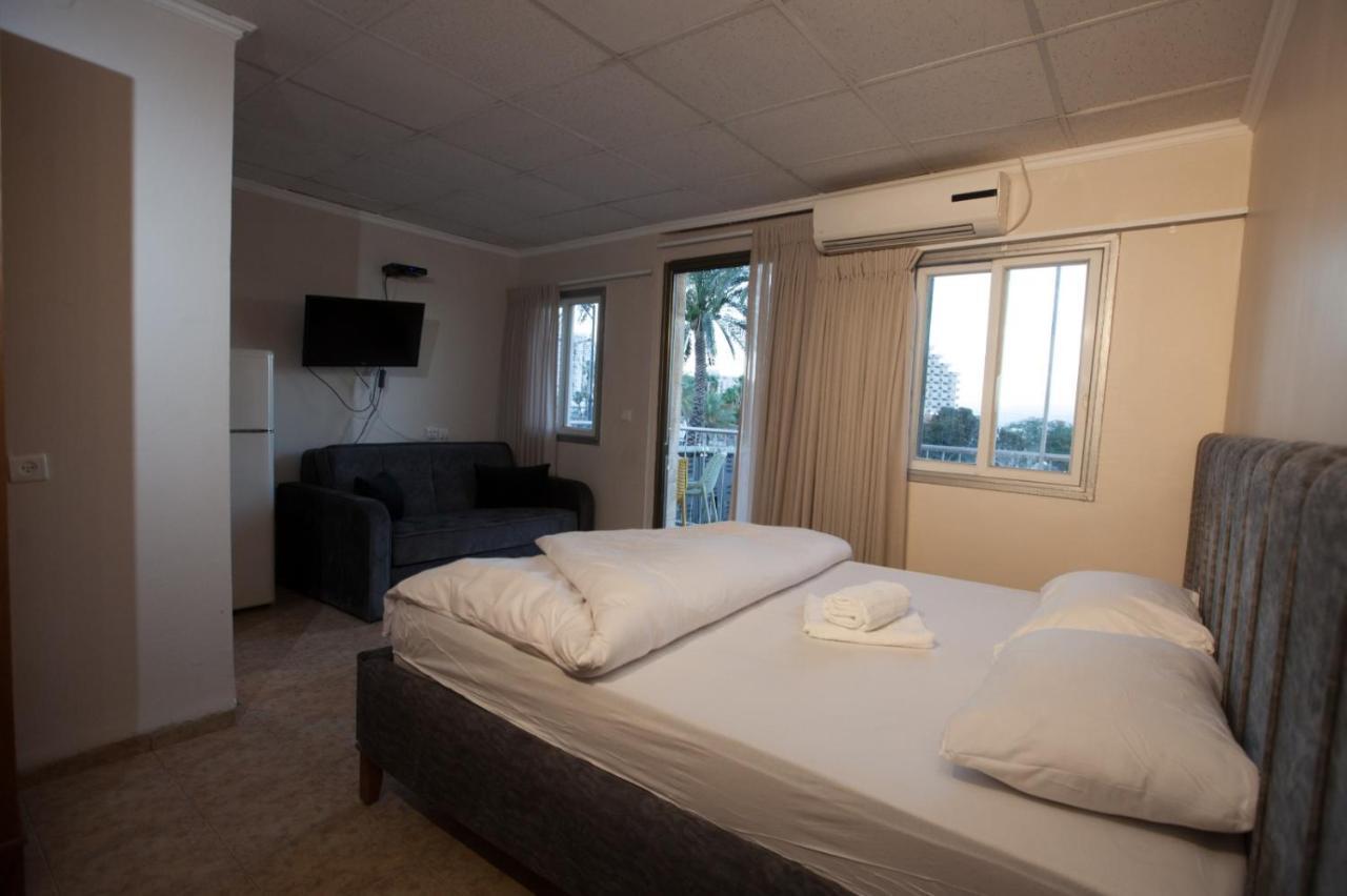 Puy Ahuzat Haosher Hotel Tiberias Eksteriør billede