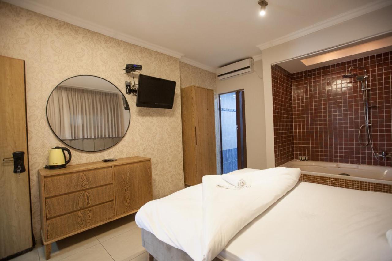 Puy Ahuzat Haosher Hotel Tiberias Eksteriør billede